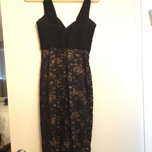 Badgley Mischka Black and Tan lace cocktail dress - Picture 4 of 5